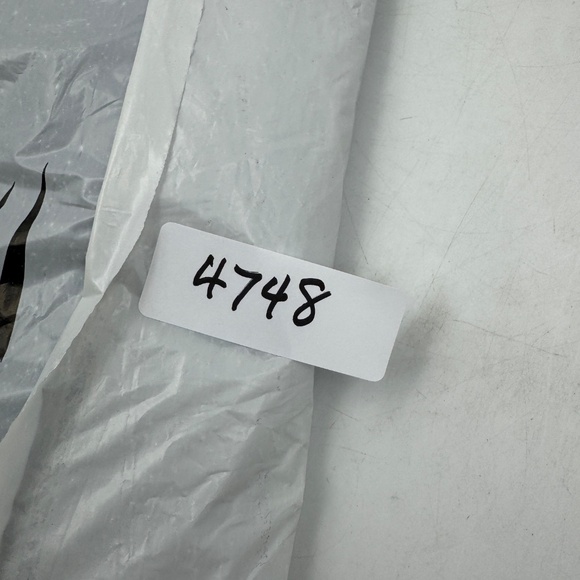 NEW Gymshark Strong Woman Oversized Hoodie Black - Picture 6 of 6